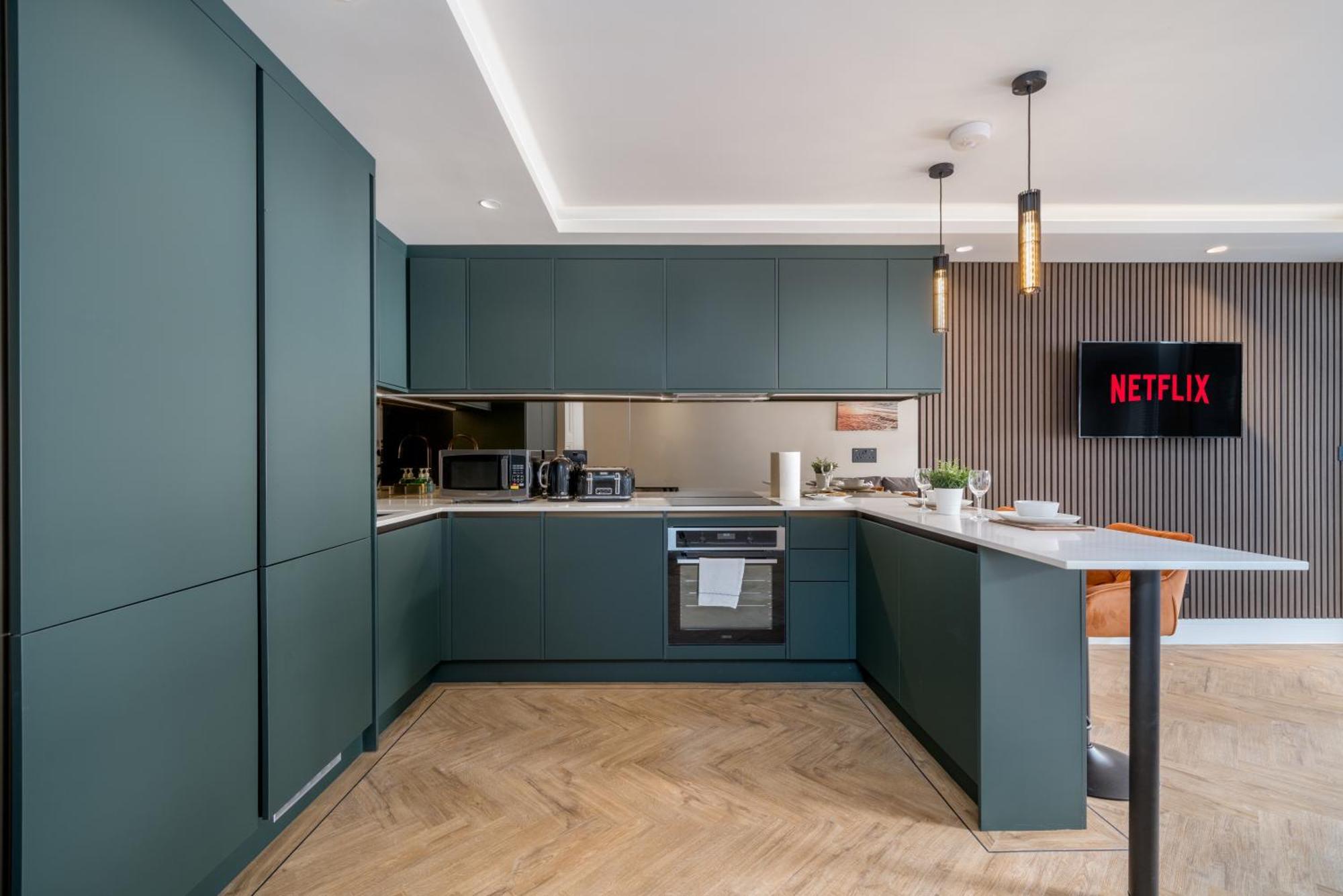 Skyvillion - Cozy Large 4 & 1 Bed Apartments In London Enfield, Mins To Tube Station, Free Wi-Fi Zewnętrze zdjęcie